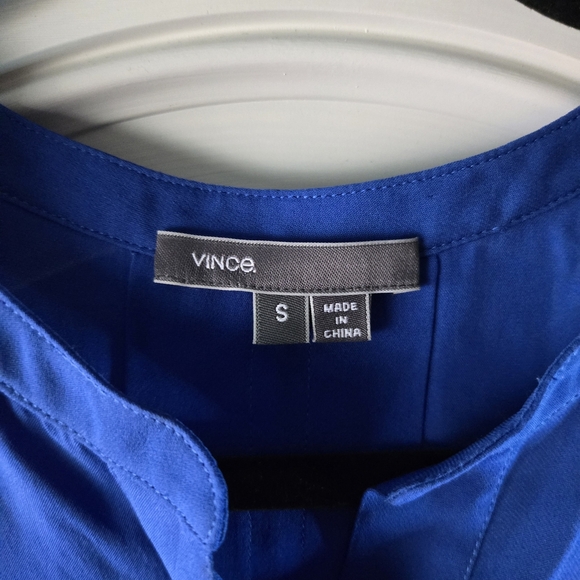 Vince 100% Silk Blouse Women’s Size Small Royal Blue Long Sleeve - Picture 3 of 6